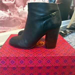 Tory Burch Booties Boot Ankle Black Leather Stacked Block Heel Womens 10